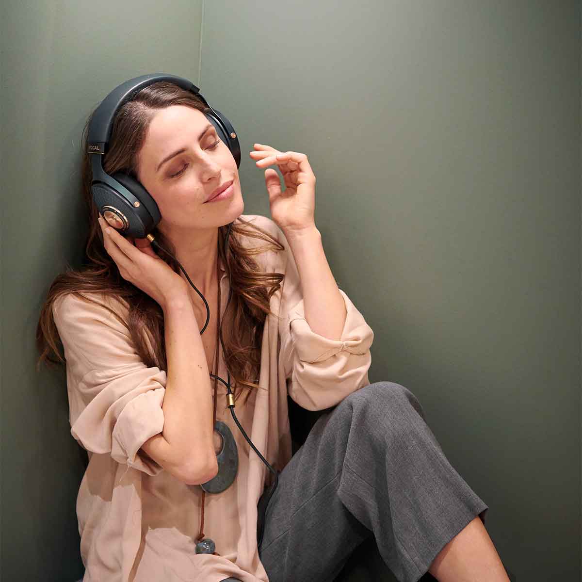 Focal Celestee Closed-Back Headphones - Image 13