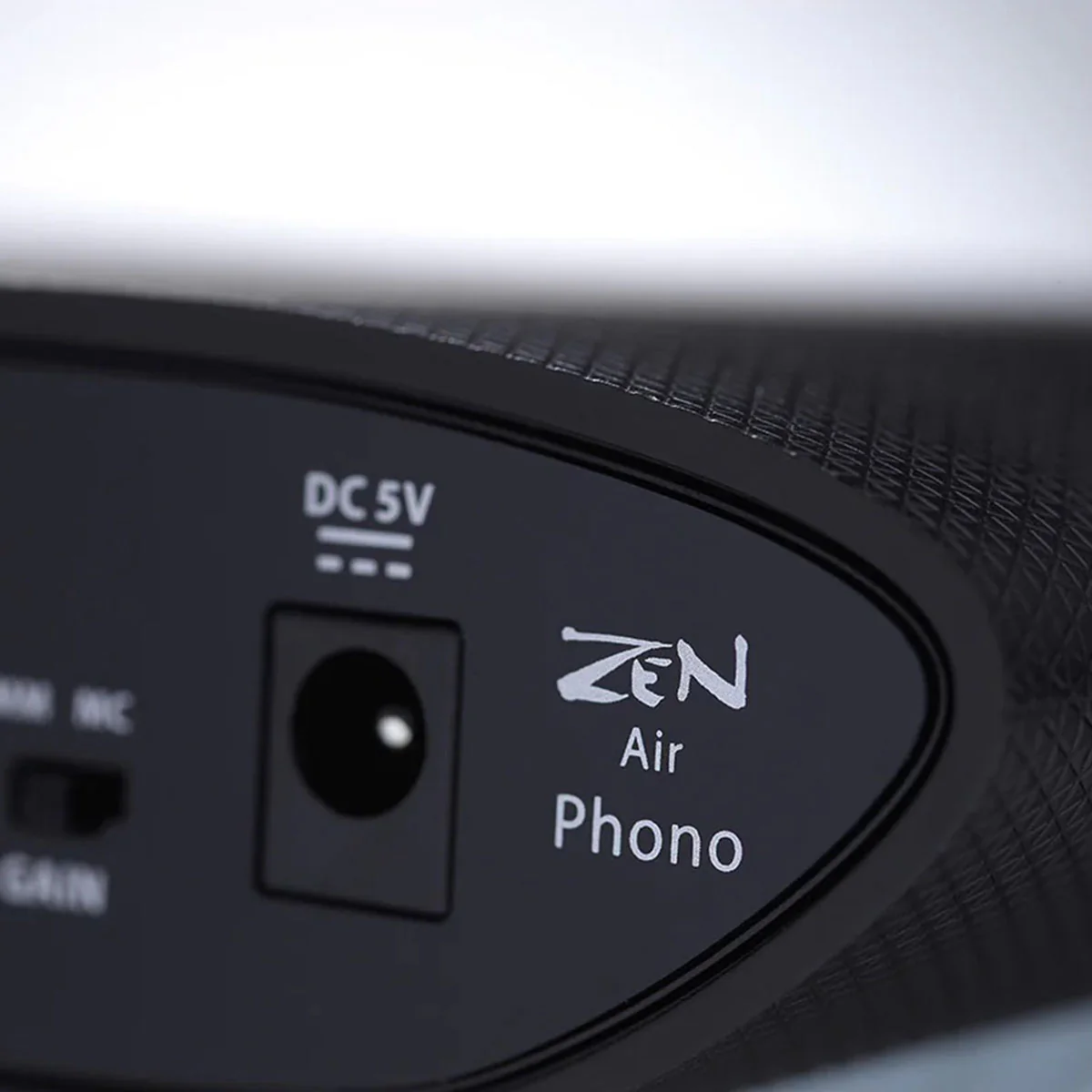 iFi ZEN AIR Phono Desktop MC/MM Phono Stage (Power Supply Not Included) - A Grade - Image 5