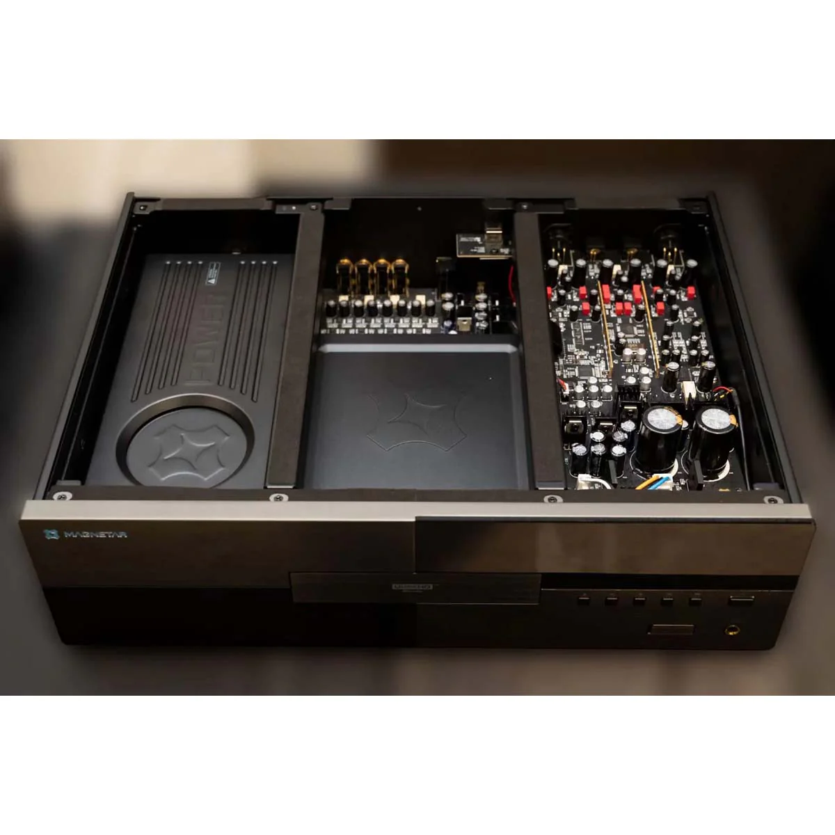 MAGNETAR UDP900 4K REFERENCE Blu-ray Ultra HD Player - Image 4