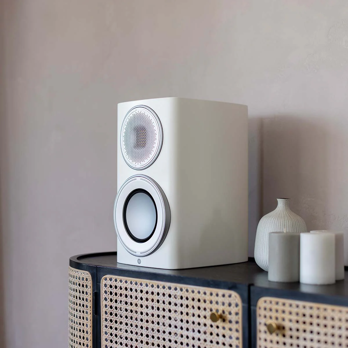 Monitor Audio Platinum 100 3G Bookshelf Loudspeaker - Pair - Image 12