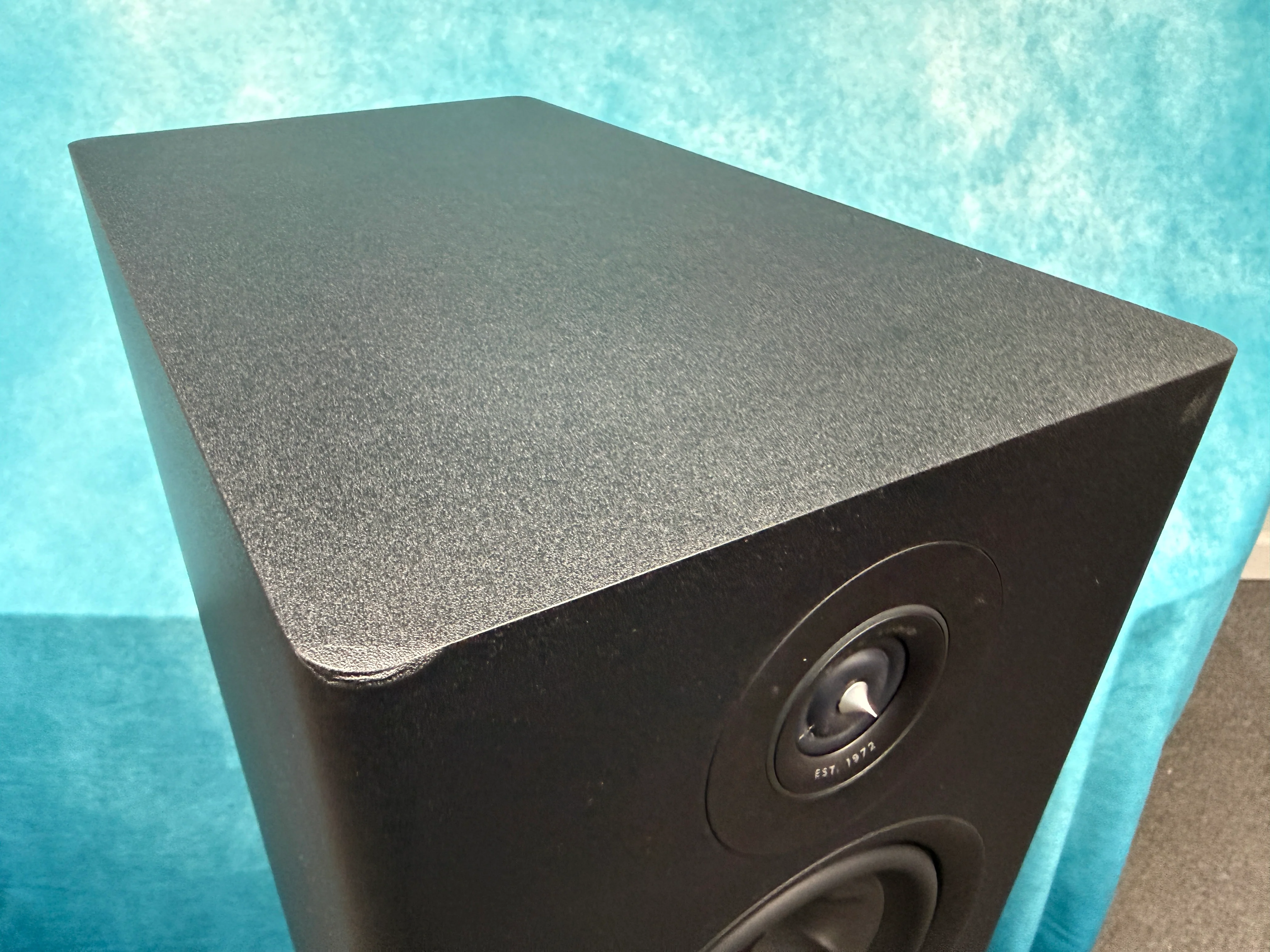 Polk Audio OPEN BOX Reserve R700 Premium Stereo Floorstanding Speaker - Black - Each - B Grade - Image 3