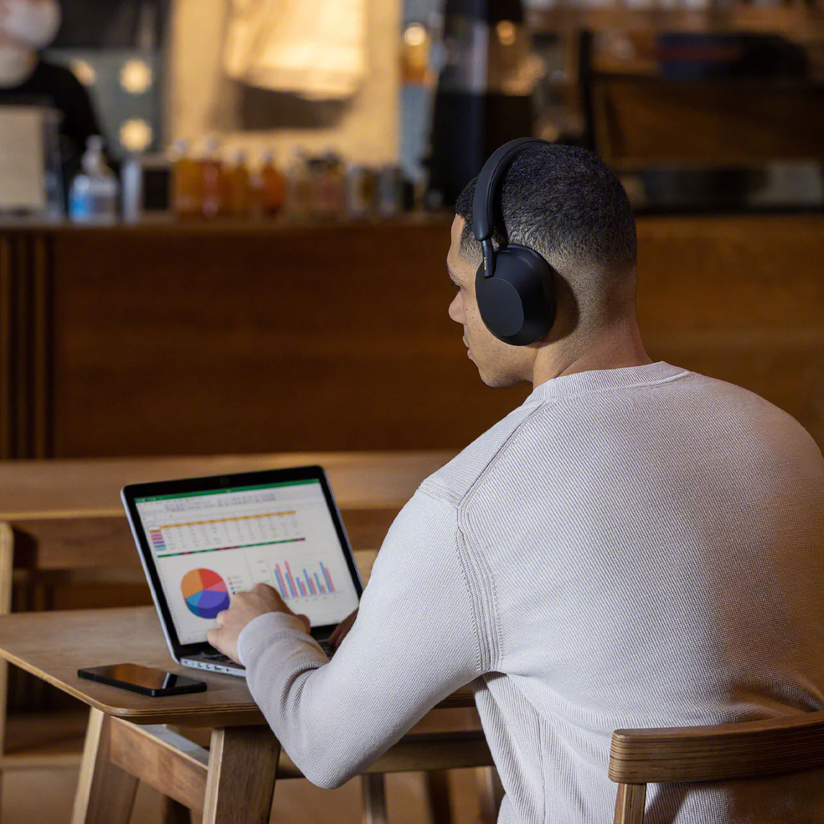 Sony WH-1000XM5 Wireless Over-Ear Headphones - Image 21