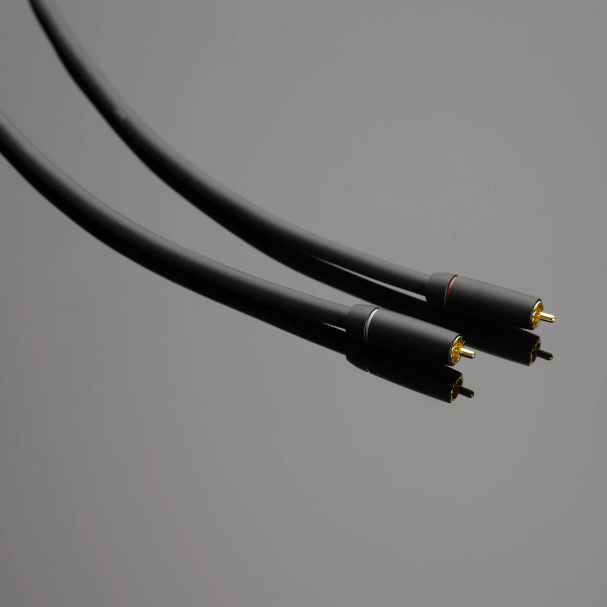 Transparent Plus RCA Interconnect - Image 4
